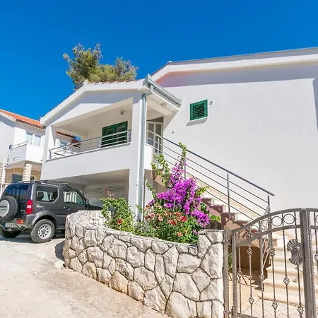 Apartamento Mladen