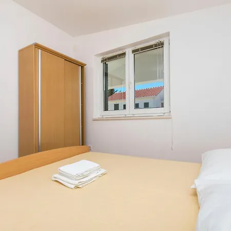 Apartamento Mladen *